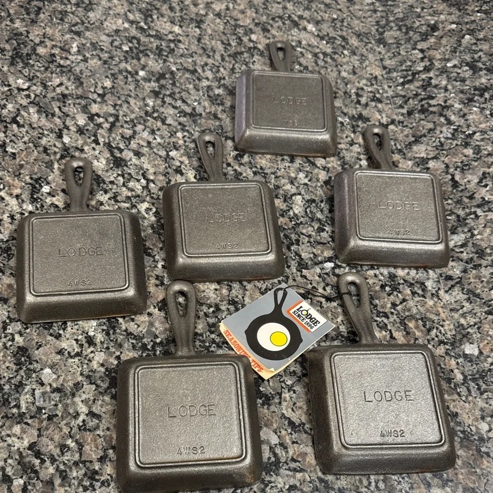 Lodge Square Cast Iron Mini Skillets lot of 6